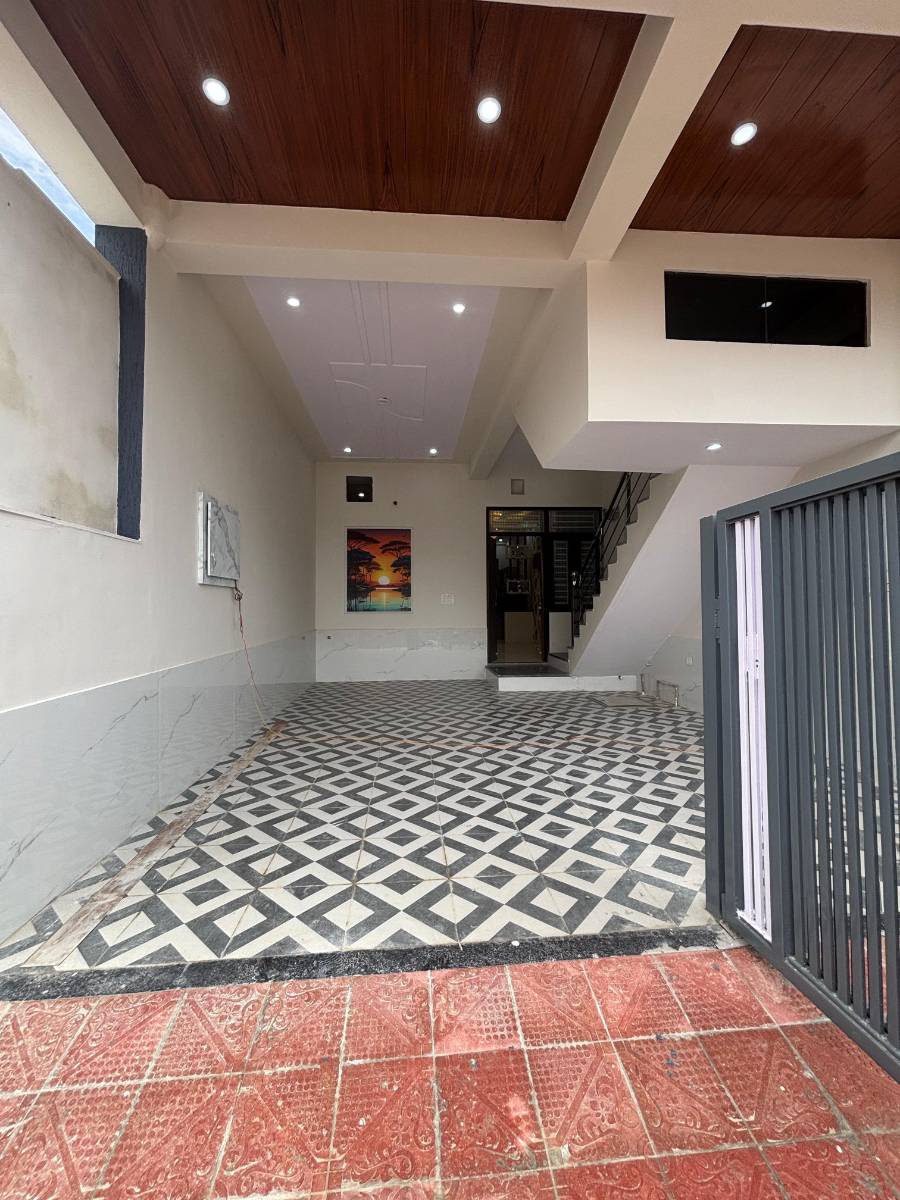 16*50=90 gaj full duplex house double parking hathoj sirsi link road 