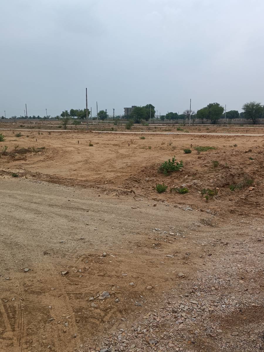 Urgent sale Jaipur prime location 100 square yard plot only 13 lakhs